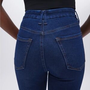 Good American Always Fits Good Waist Skinny Jeans